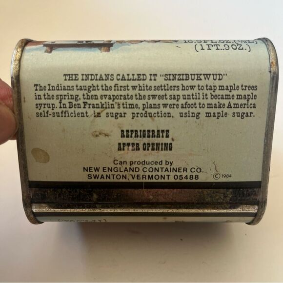 Vintage Vermont Maple Syrup Log House New England Container Company 1984 - Picture 2 of 9